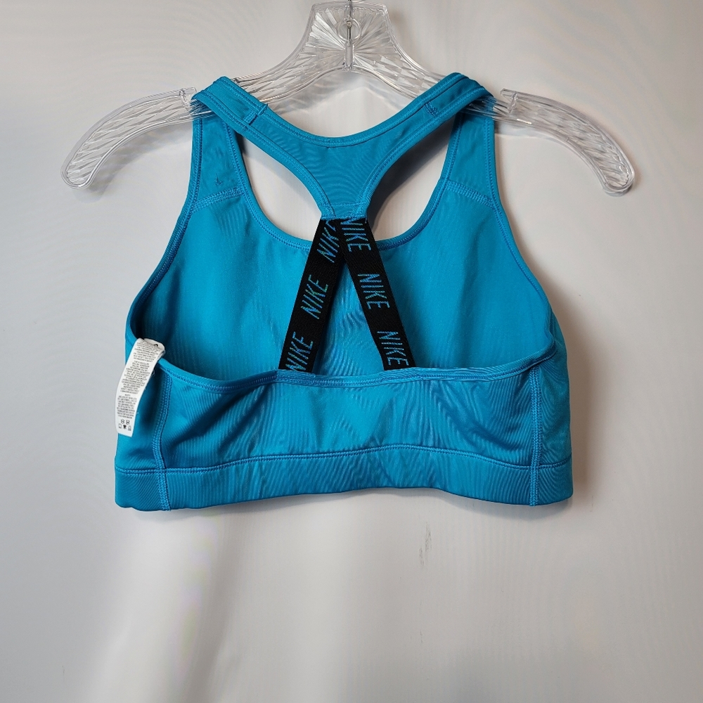 Nike sports bra with black back straps - Picture 2 of 2